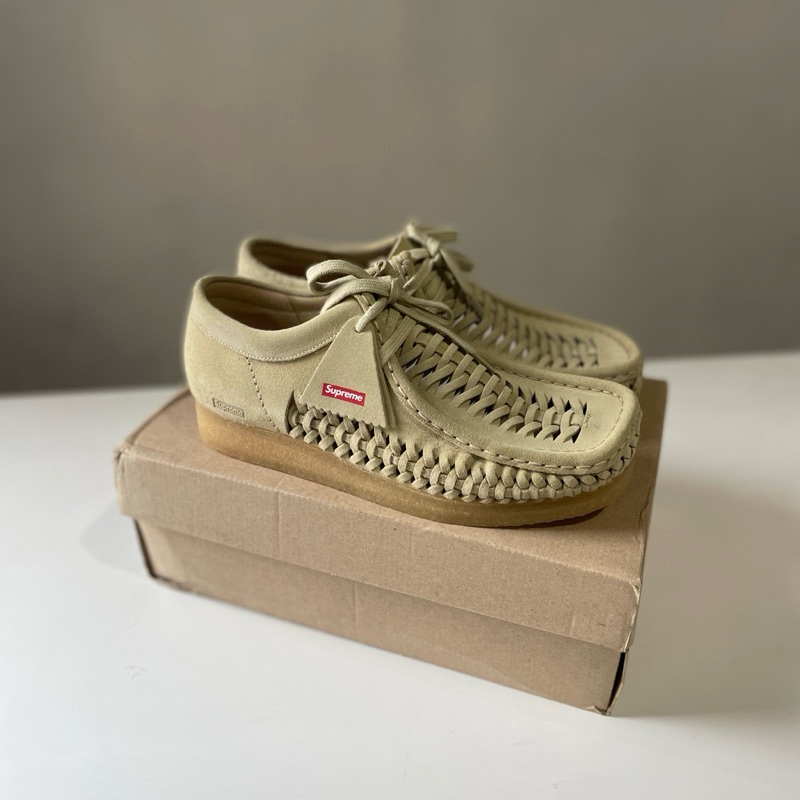 Clarks wallabe x supreme