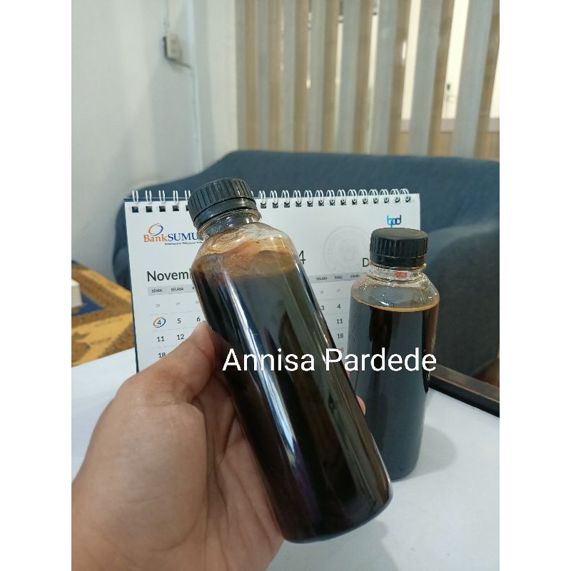 

MADU HUTAN ASLI AKASIA. MADU HUTAN ASLI DUMAI. Madu Asli (tidak bersemut dan tidak beku di kulkas)