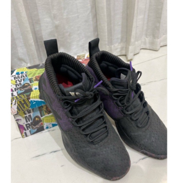 Sepatu Adidas x Marvel Dame 5