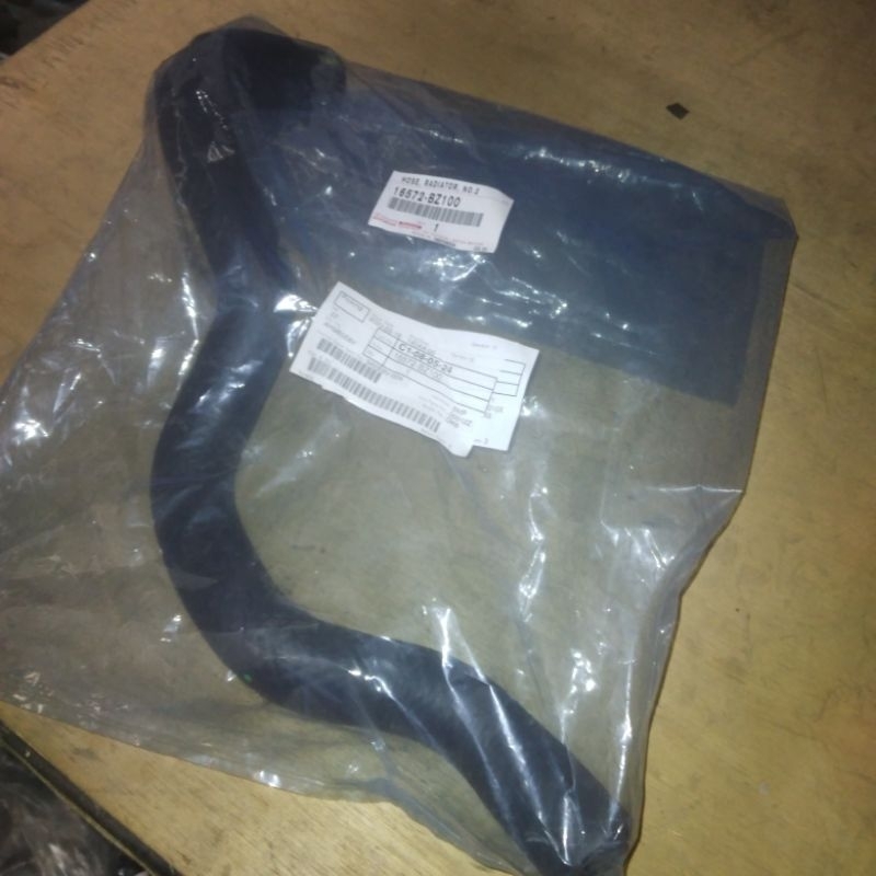 slang radiator bawah avanza/xenia 1,5 2006-2015 original