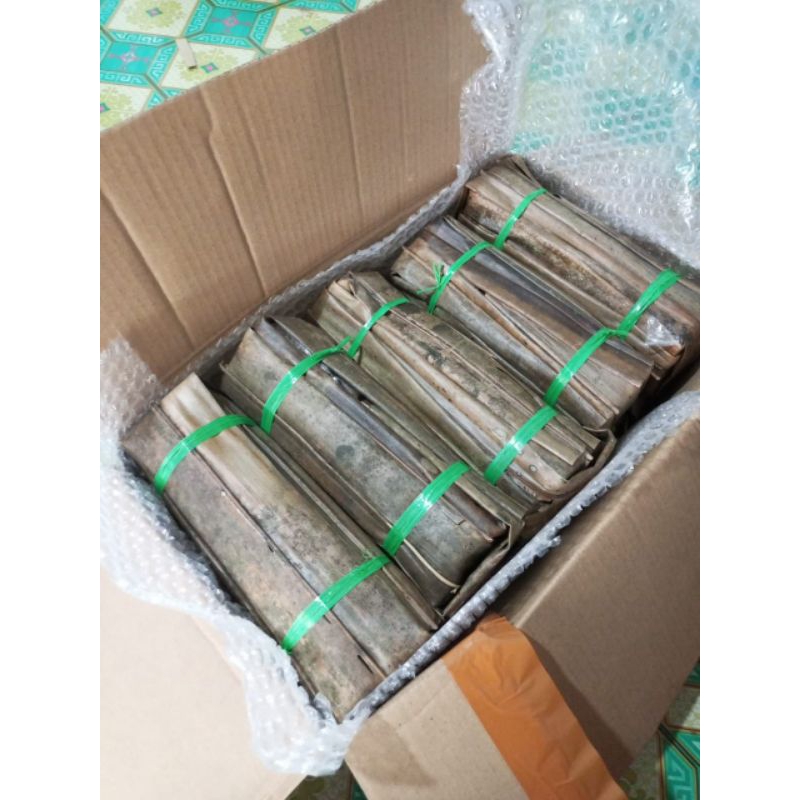 

gula aren asli bungkus daun 10kg