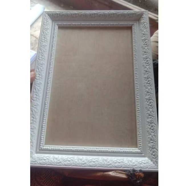 Bingkai Foto Ukir 4cm 30x40cm (16R)