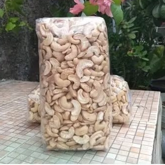 

kacang mede patahan mentah 1kg (TERMURAH)