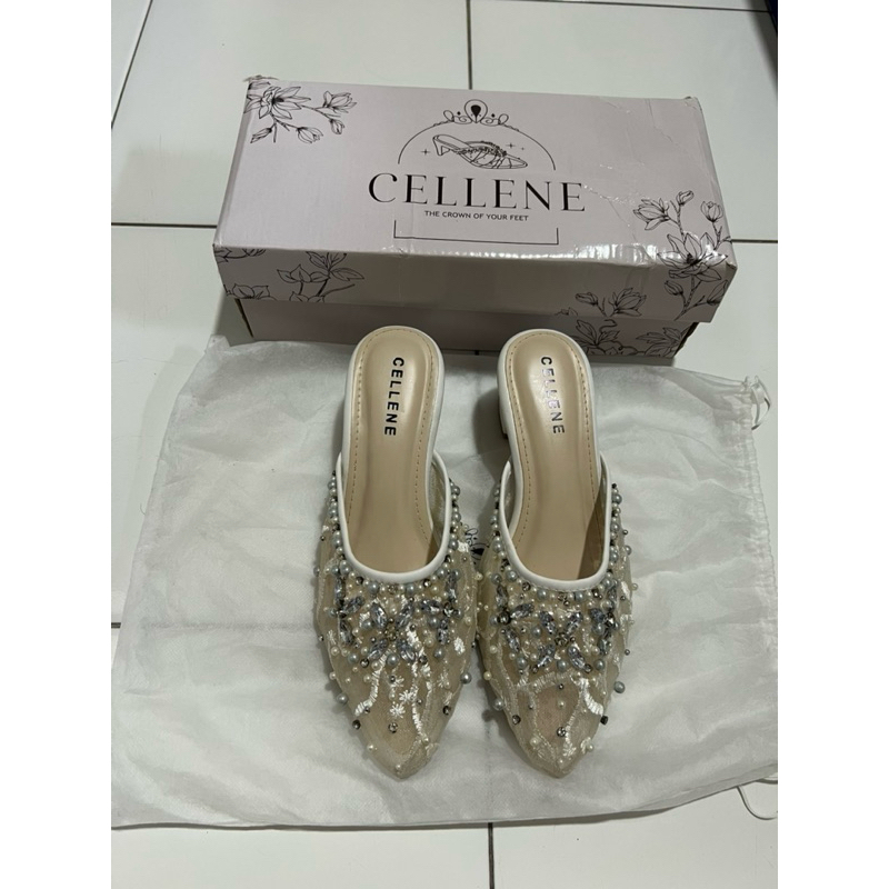 PRELOVED Wedding Shoes Payet - White