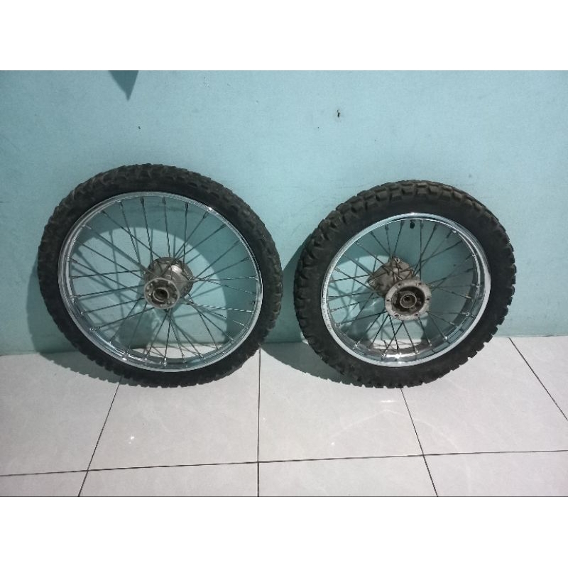 roda wehelset kawasaki klx 150 ring 16 19 ori asli