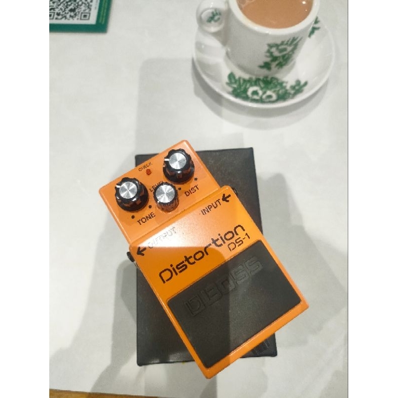 Boss Distortion DS-1