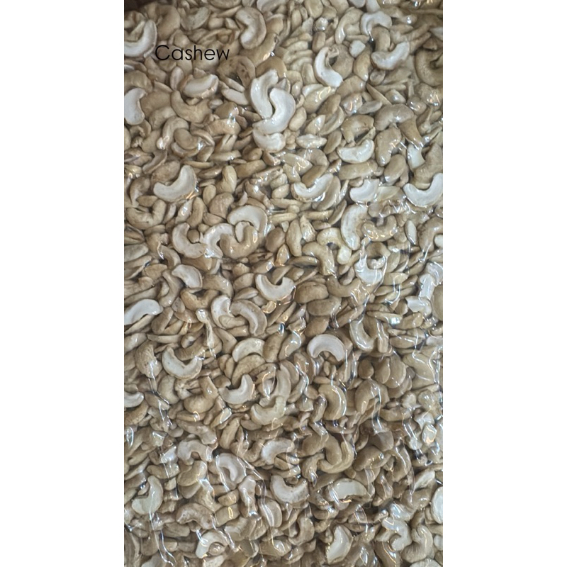 

Kacang Mede Belah 1kg / Raw Cashew Split 1kg