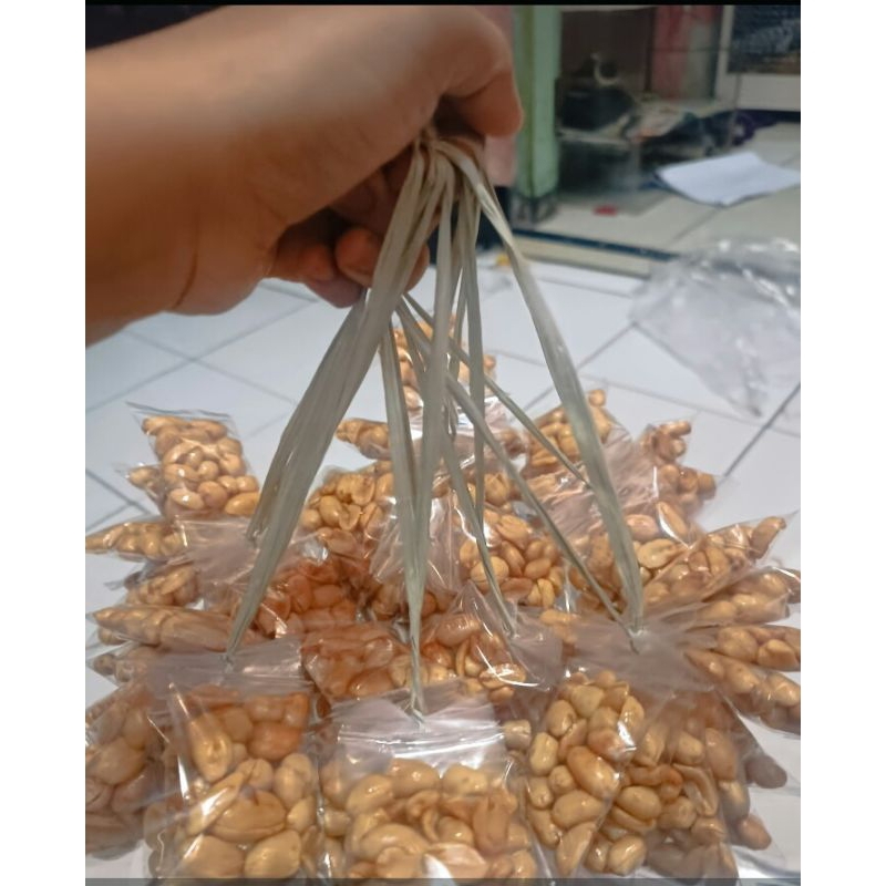 

KACANG ASIN BAWANG SERIBUAN,ENAK DAN GURIH