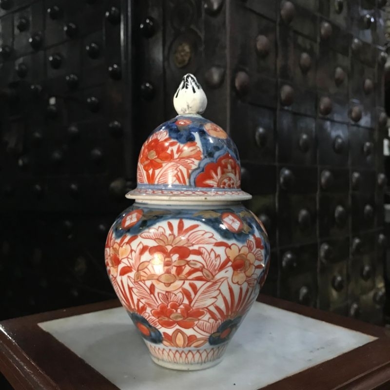 Guci Jahe Keramik Imari Jepang Lukis Tangan Motif Bunga Tua Lawas (Kecil)