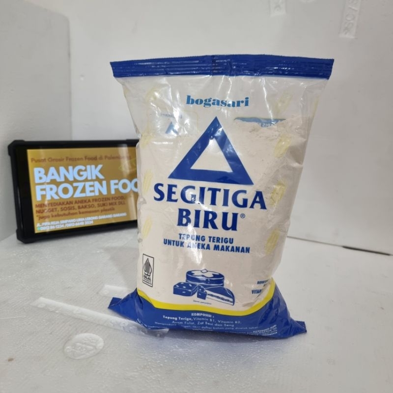 

Segitiga Biru Tepung Terigu 1kg