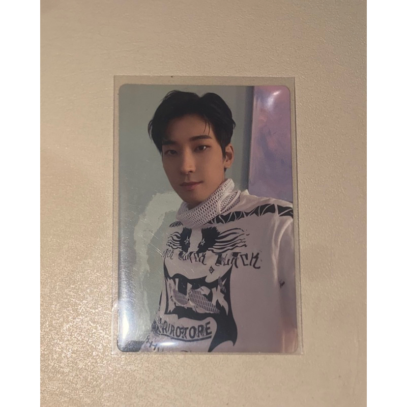 PC WONWOO ATTACCA SEVENTEEN