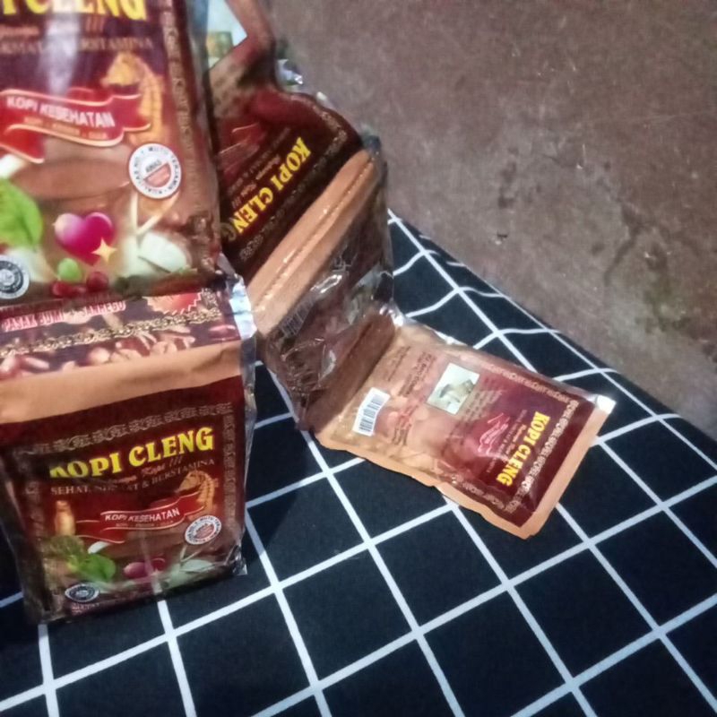 

isi 10 sachet kopi bubuk gambar love untuk cleeng