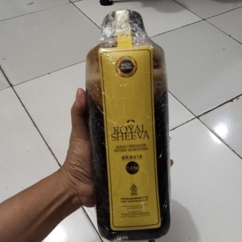 

Madu premium Royal sheeva hutan sumatera akasia 1,3 kg exp dec 2026