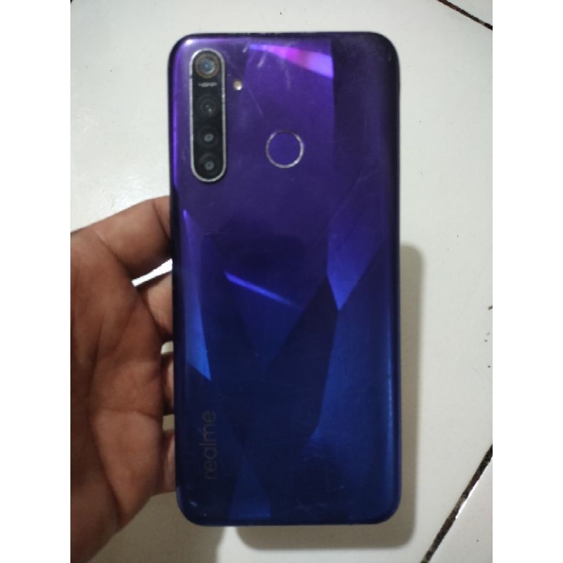 Realme 5 Pro minus