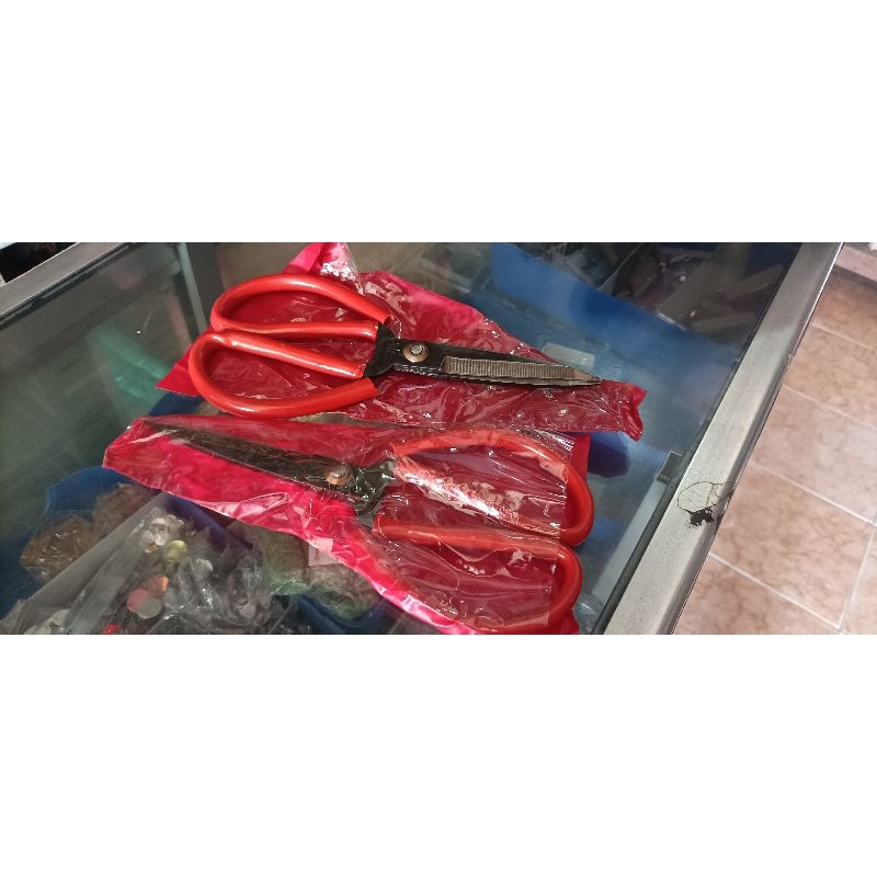 

gunting kodok besar besi