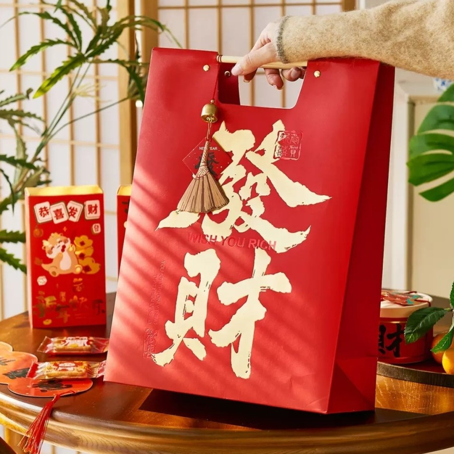 

( 10 Pcs )Paperbag Tas Jinjing Motif Imlek Merah Bambo Kotak Toples Kuker Tas Hampers Ukuran 30x13x41 Cm