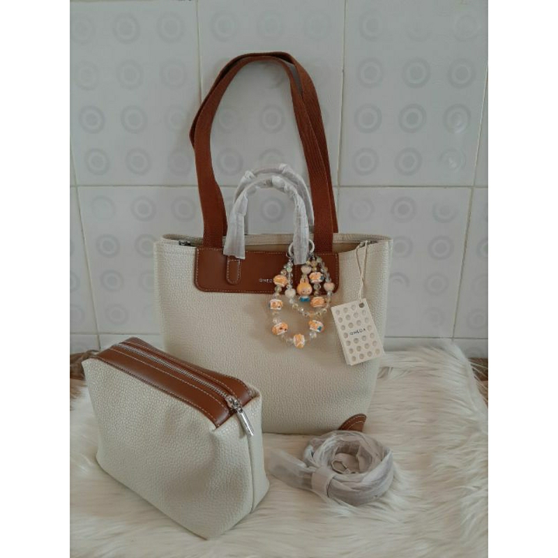 New ready stock tas oneda ori with lbb charm