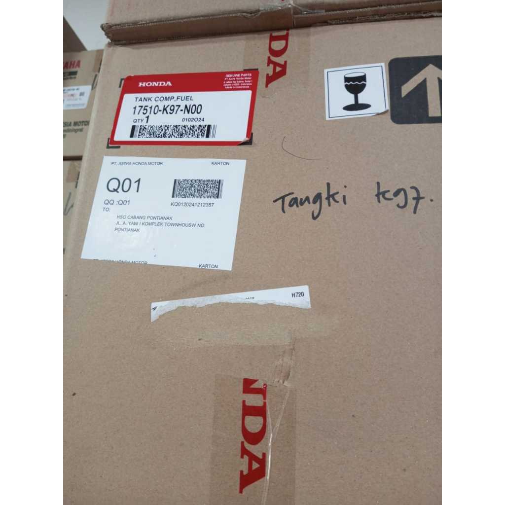 TANGKI PCX 150 17510-K97-N00
