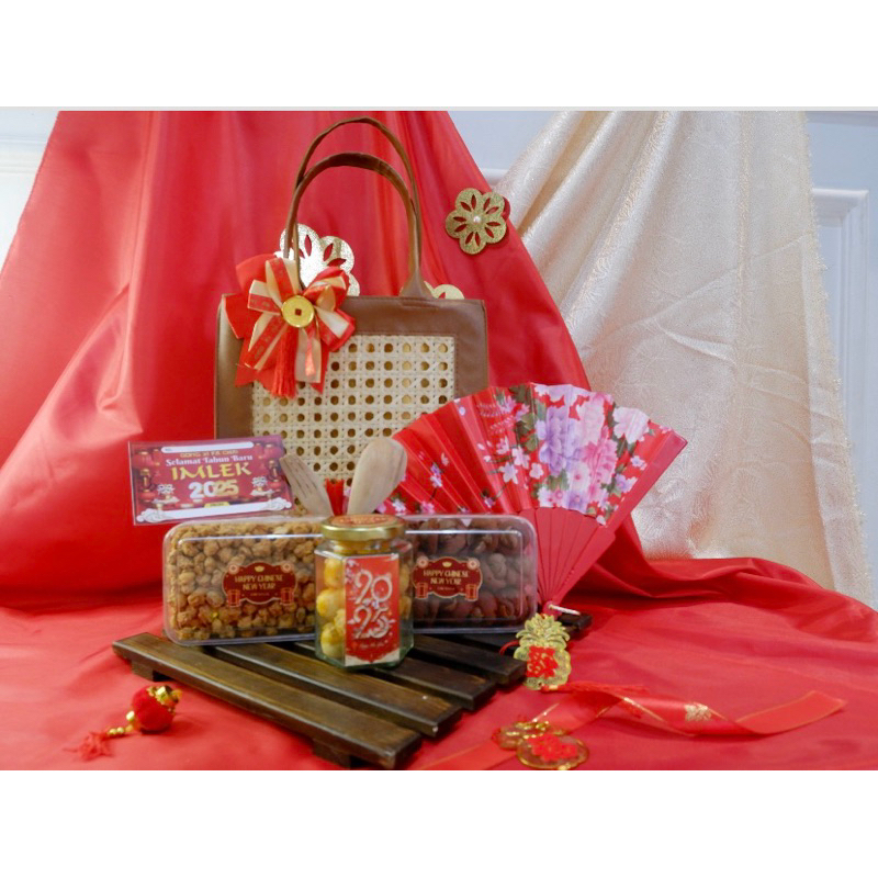 

Setelan Tahan Gajah Imlek 2025/Hampers Imlek/Parsel CNY Redy