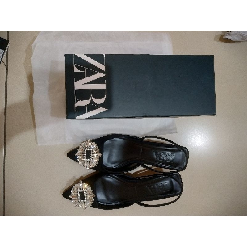 Preloved Selop Pesta Zr Hitam 39