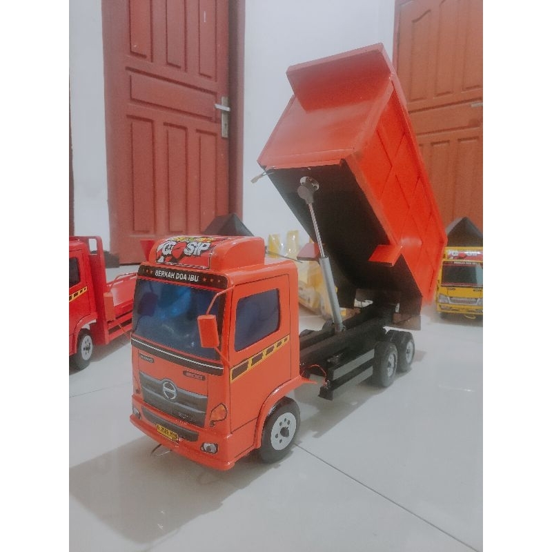 MOBILAN KAYU MAINAN ANAK MINIATUR DAM TRUK KUALITAS PREMIUM HARGA MURAH VARIASI HIDROLIK PENGANGKAT 