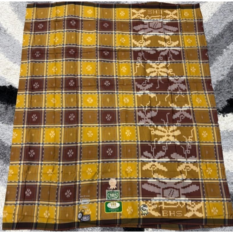 Sarung BHS FULL SUTRA 210 Motif GBR GGL Silver