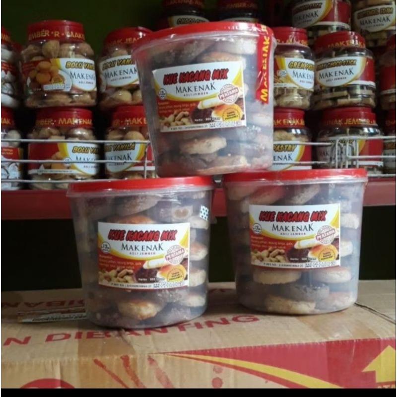 

Kue Kacang Mak Enak Kemasan Toples 900gr