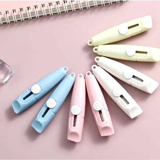 

Cutter Mini / Pisau Cutter Kecil Portable / Pisau Silet Mini / Cutter Mini Tajam Serbaguna