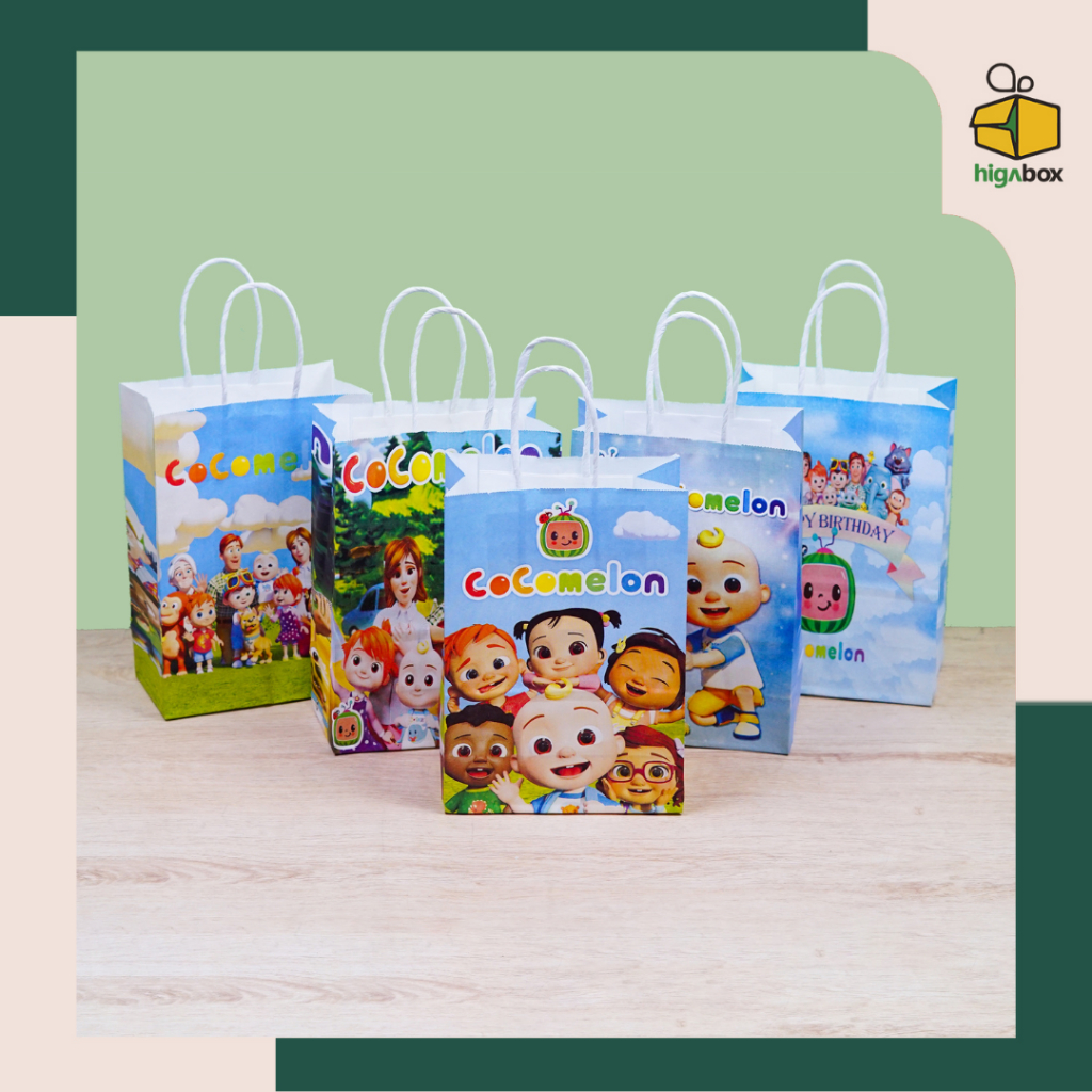 

Paper Bag Motif / Goodie bag Anak Motif Karakter / Goodie bag Ulang Tahun Anak / Paper Bag Souvenir Ulang Tahun Anak / Paper Bag Kraft Motif Coco melon | AK02K8