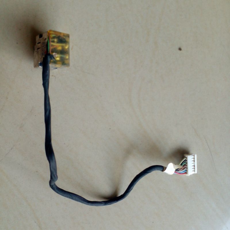 DC Konektor bawaan Laptop Compaq CQ43