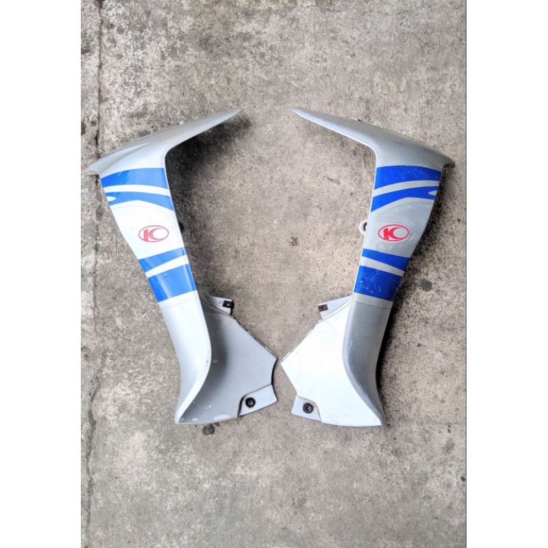 sayap bagian luar kymco spike 120 RR / tebeng kmyco spike 120 RR original lepasan motor