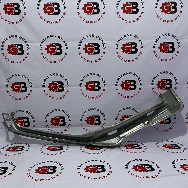 Tiang Pilar Pintu Depan Kanan Supir MB136332 Mitsubishi L300 Genuine MMKSI