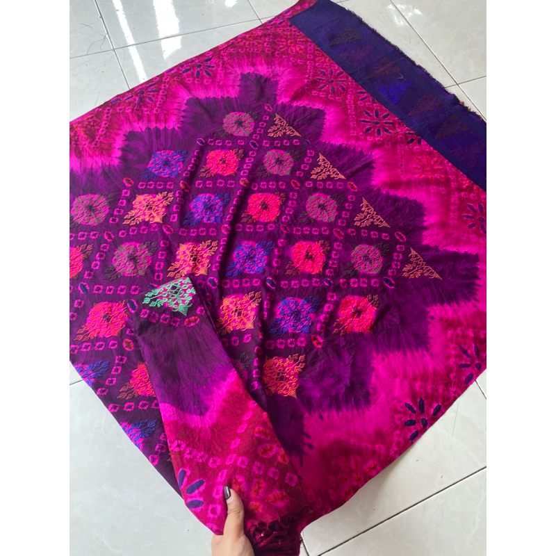 sutra jumputan cakra tumpal songket