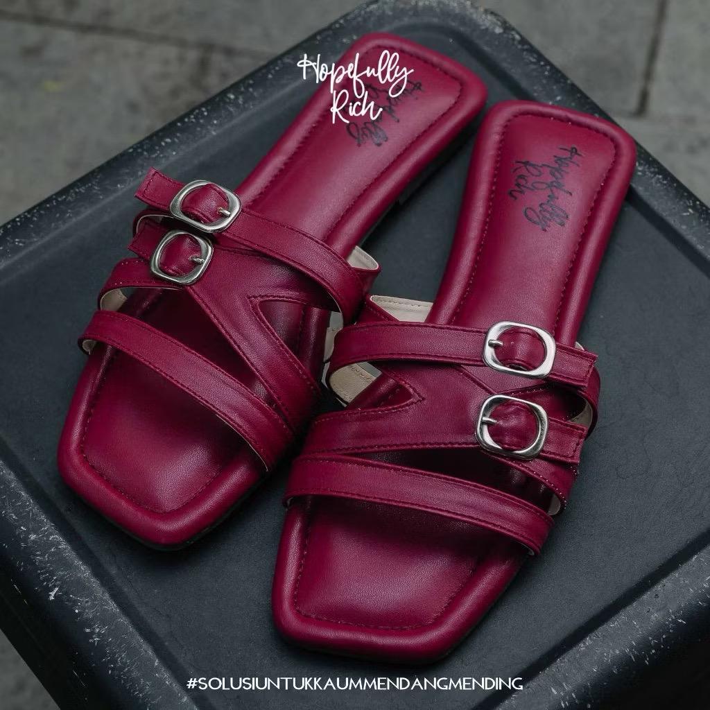 Hopefully rich sendal wanita slip on kekinian