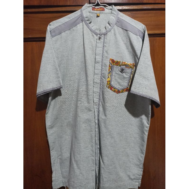 (PRELOVED) BAJU KOKO DEWASA KEKE ABU