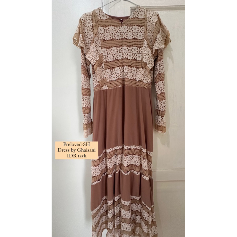 preloved dress by Ghaisani