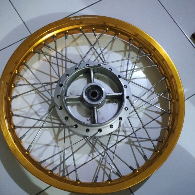 velk velg jari jari ring 17 TDR Honda Verza Megapro original bekas