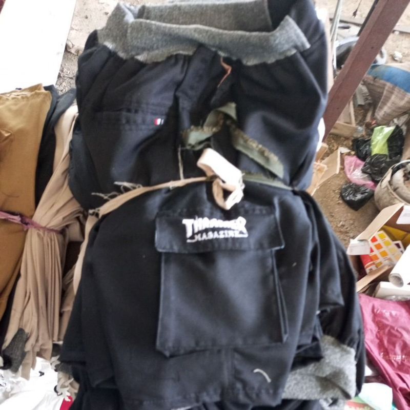 Celana Cargo Pendek Defect