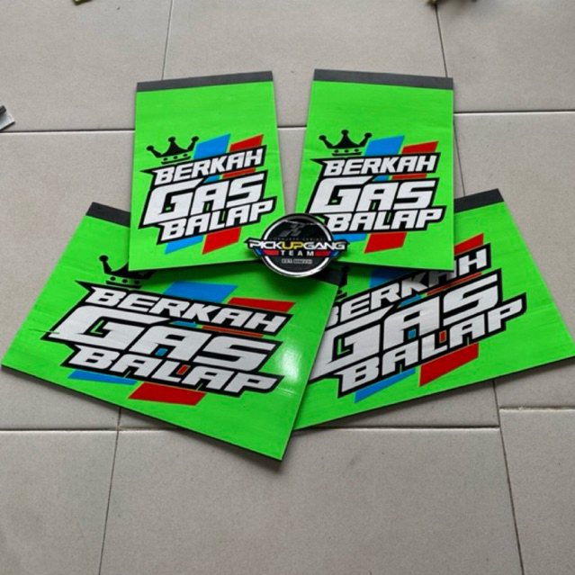 JUAL KARPET LUMPUR VARIASI PICK-UP PENAHAN LUMPUR KEPET EBEK KARET LUMPUR DAN STICKER UKURAN L300