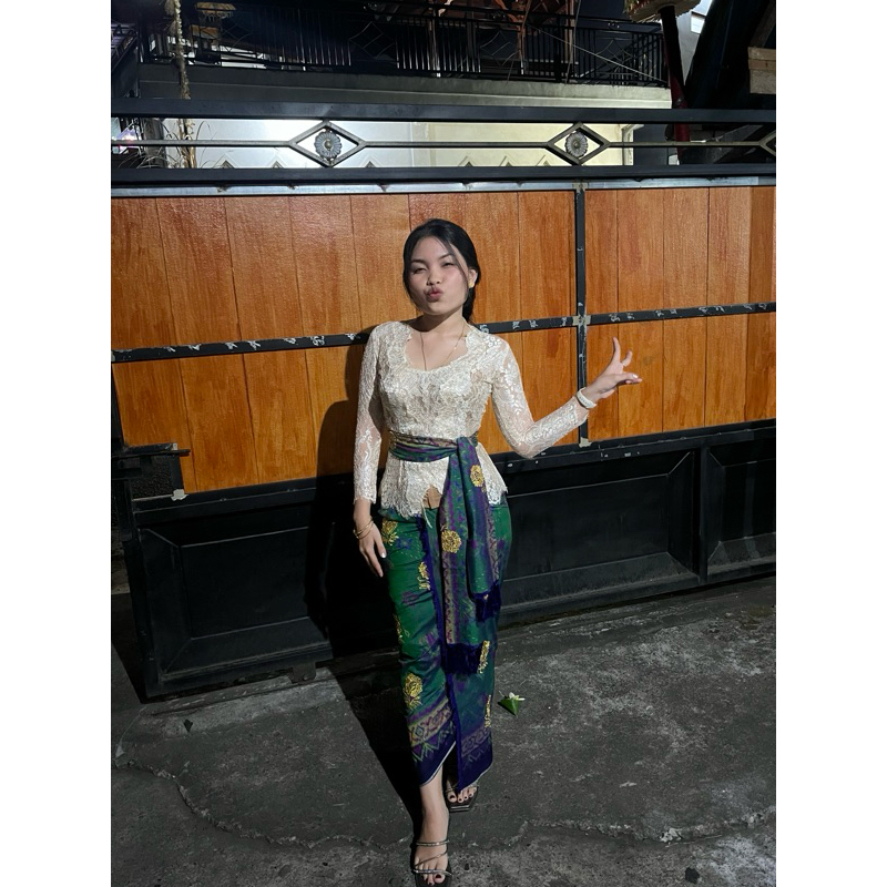 sutra mastuli set selendang