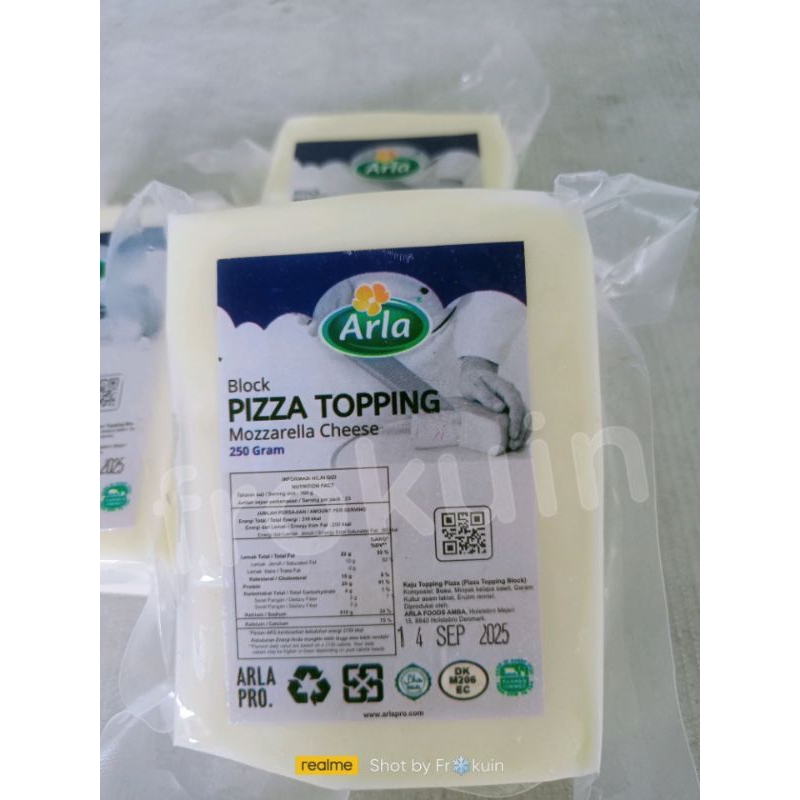 

Arla Block Pizza Topping Mozzarella Cheese 250 Gram - Frozen Food Murah