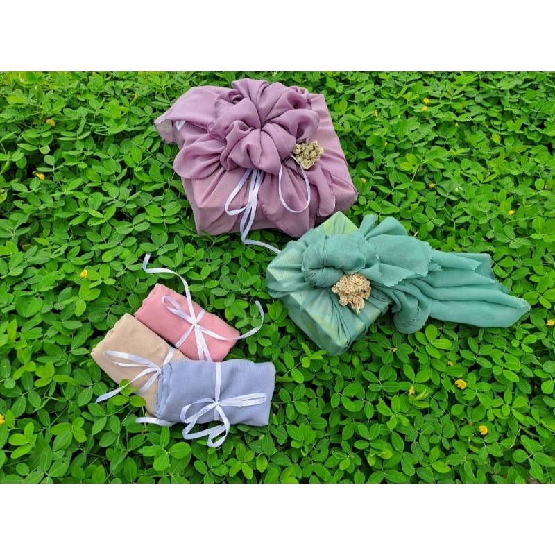 

CostumeHampers