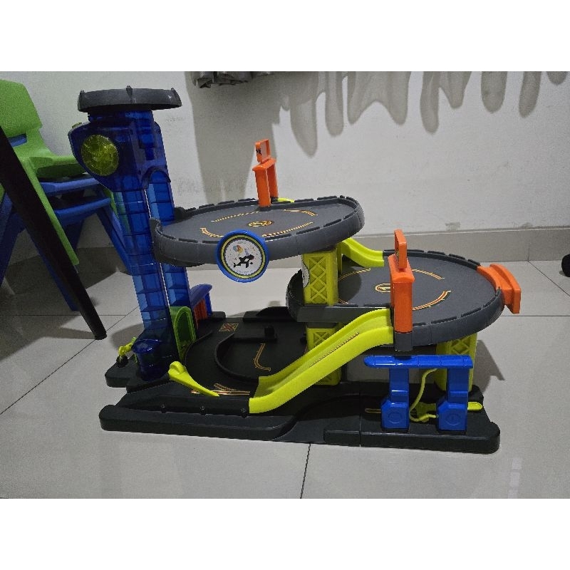 ELC big Garage (PRELOVED) set mainan garasi anak