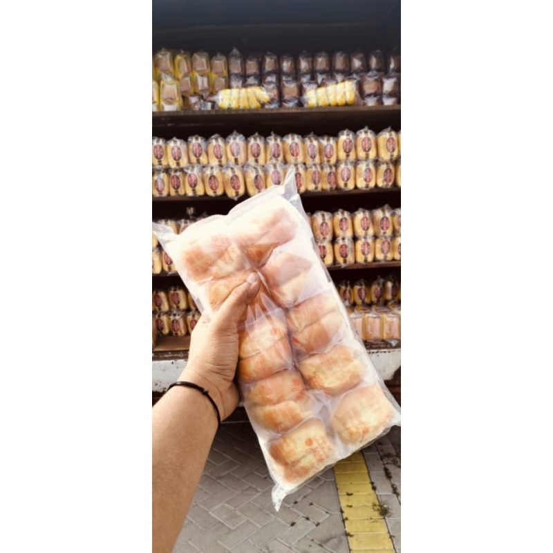 

Roti Luxor/yoyo Rasa Coklat dan Nanas Jordan Bakery (1 pack isi 10 pcs)