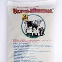 ultra mineral vitamin dan mineral untuk sapi, kambing produksi pt.eka farma kemasan sachet @ 1 kg