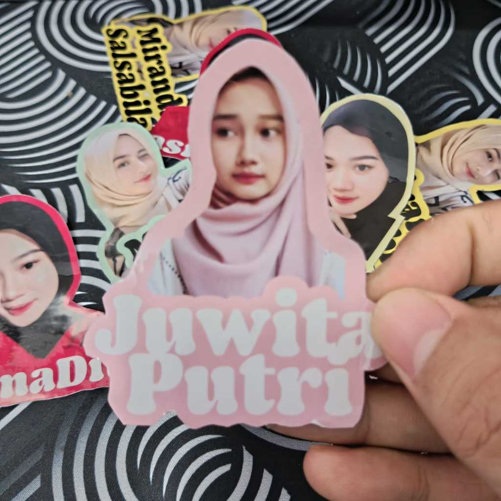 

STIKER VIRAL CUSTOM FOTO DAN NAMA PREMIUM WATERPROOF