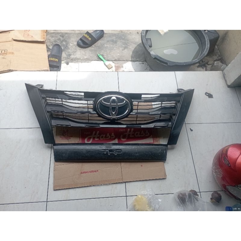 Grill fortuner 2018 TRD orginal