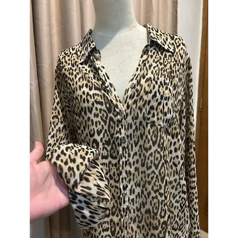 Blus kemeja GUESS asli Motif Leopard Kulit Lengan Panjang
