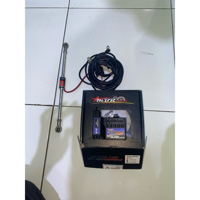 quick shifter R15 V3