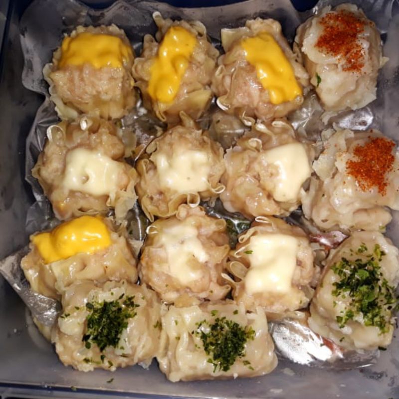 

DIMSUM AYAM.SIZE MEDIUM 20PC BY YUMMY EAT DIMSUM, mix rasa Saus Asam Manis dan free chili oil
